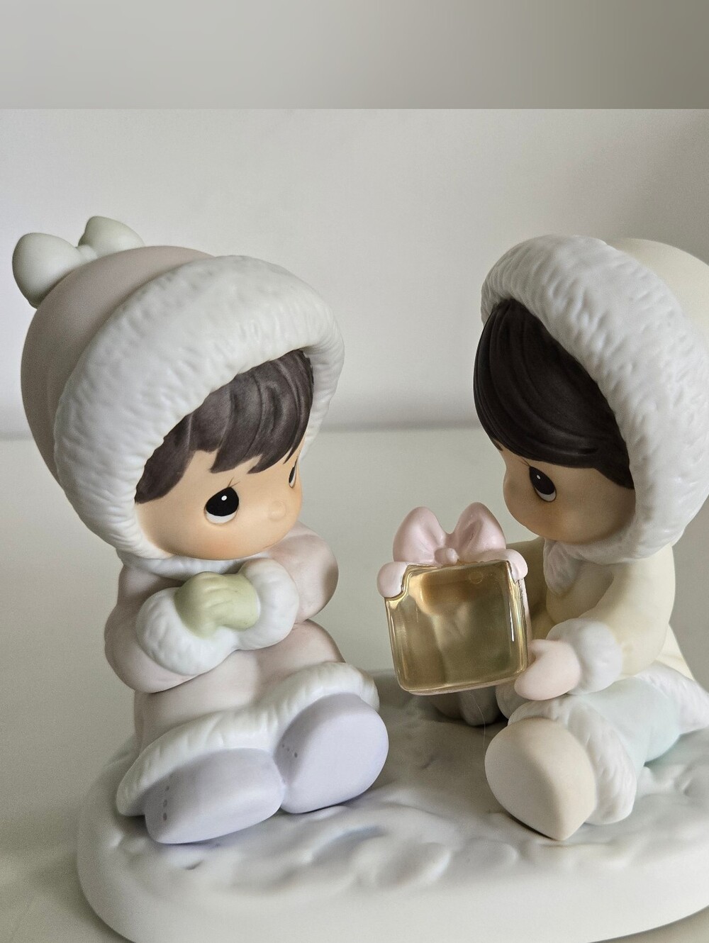 1995 Precious Moments "I Only Have Ice For You" Figurine - #530956 with box